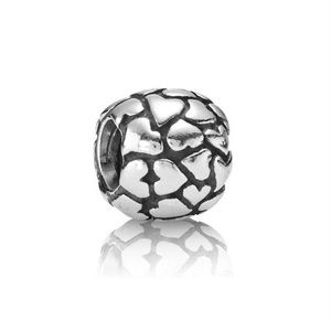 Pandora embossed Heart charm